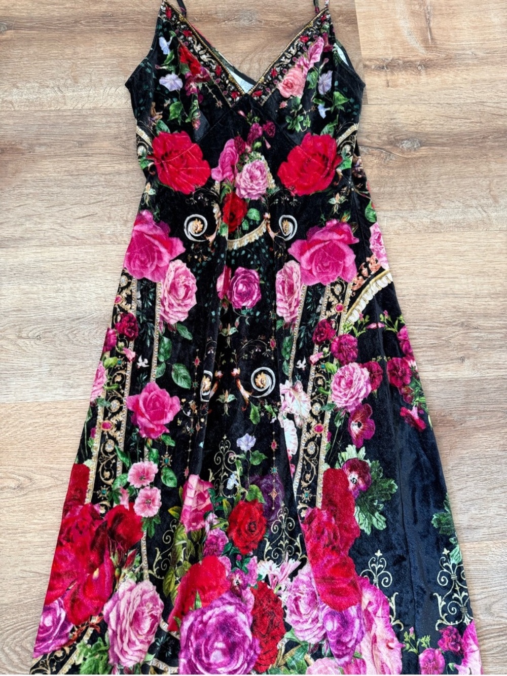 Camilla dress VELVET RESERVATION FOR LOVE IN BLACK/BROWN/RED - size S - Picture 3 of 6